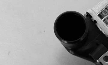 Radiador para Jeep Grand Cherokee 05-09/06-08 Comander 5,7 L V8 fila única Foto 3 de 4