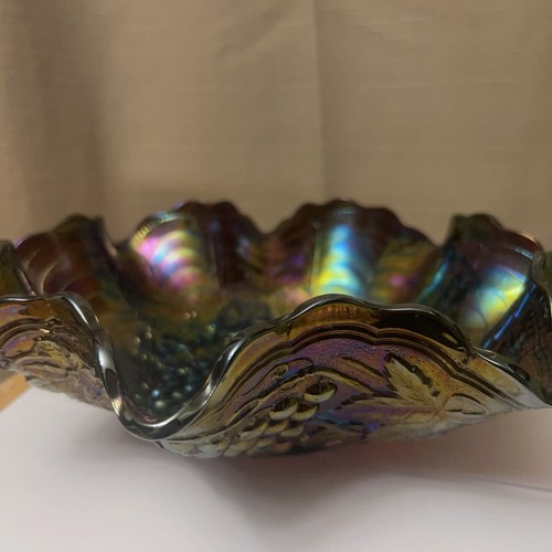 Vintage Imperial Carnival Glass Purple Grape Bowl Electric Color - Picture 8 of 8