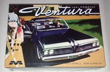 Moebius 1961 Pontiac Ventura 1:25 scale model car kit 2851