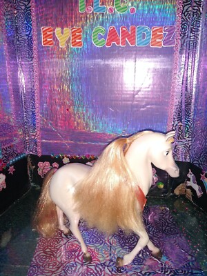  Disney / ''Spirit'' White Horse w/Sparkly Blonde Mane & Tail 10''W X 10T Figure!