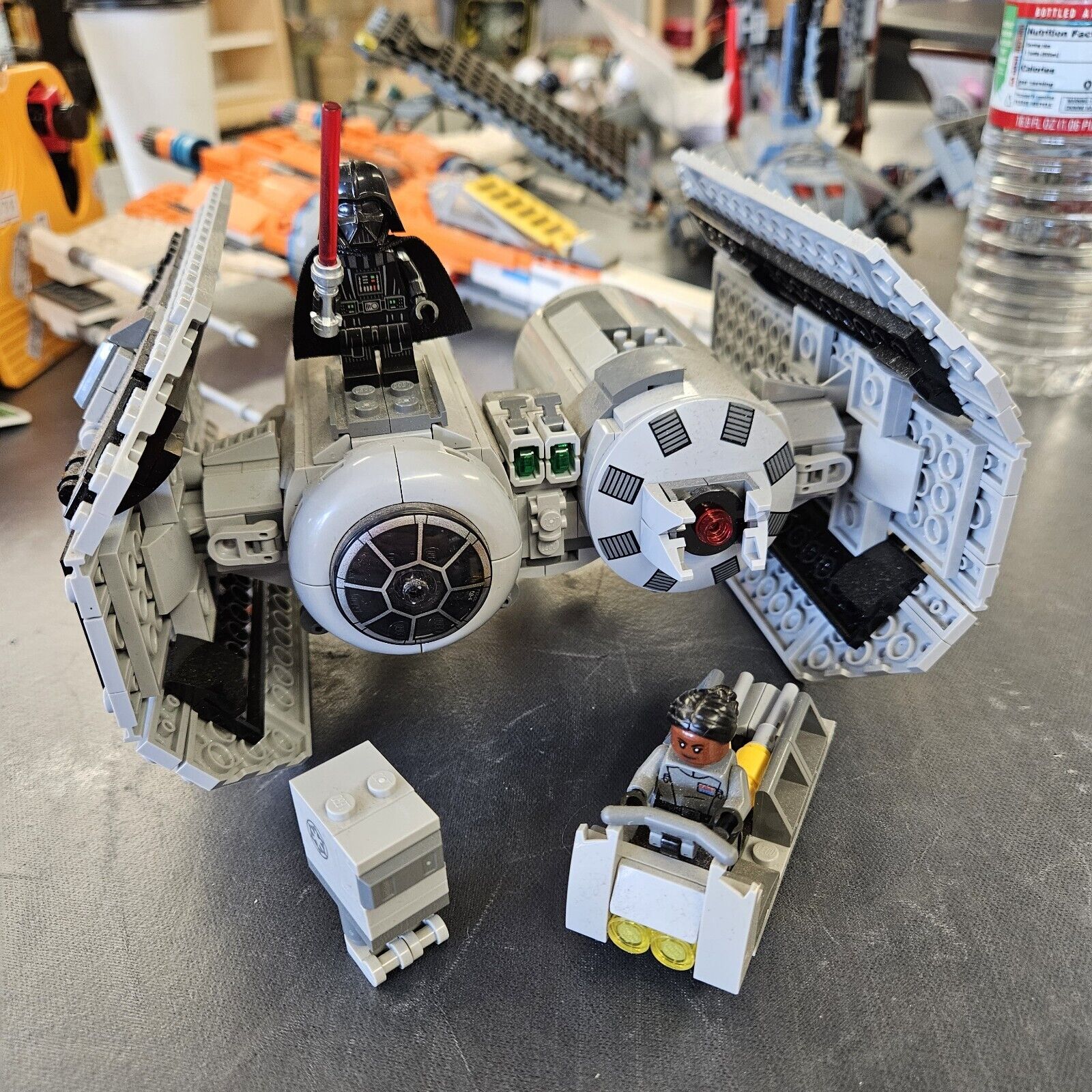 LEGO Star Wars Tie Bomber w/ Minifigures Darth Vader - Admiral Sloan 75347