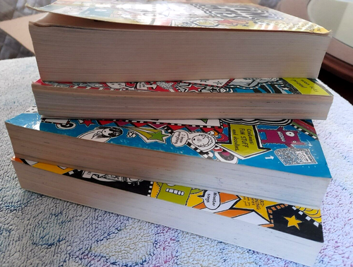 TOM GATES BOOKS x 4 - 2 ARE NEW - YES NO MAYBE - EXTRA SPECIAL TREATS + ..... - Picture 10 of 15