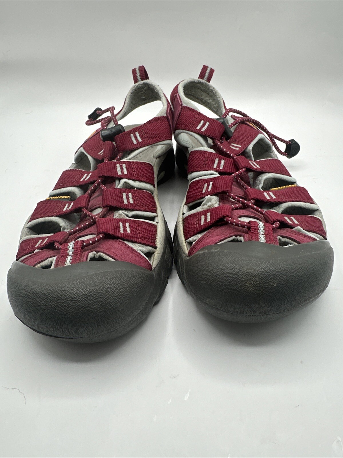 SANDALI Keen donna Newport taglia 7 5M impermeabili sportivi sportivi rossi usati in ottime condizioni