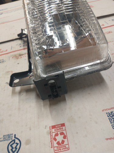 1996-2002 CHEVROLET EXPRESS 1500 2500 3500 HEADLIGHT LEFT DRIVER SIDE WITH BULBS - Picture 3 of 12