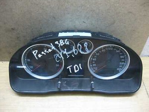 Tacho Kombiinstrument VW Passat 3BG  3B0920829A  110080198/008  3B0920 829 A