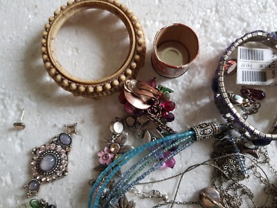 BijouLot de bijoux divers comprenant plusieurs b... | Bagues: enchères