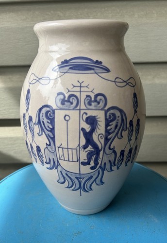 Vintage Coat Of Arms Shield Lion Hand Painted Pottery Vase 9"-R.S. Crown