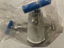 NEW SWAGELOK, SS-V3NBSW12P-F8-11421, ISOLATION DOUBLE BLOCK & BLEED