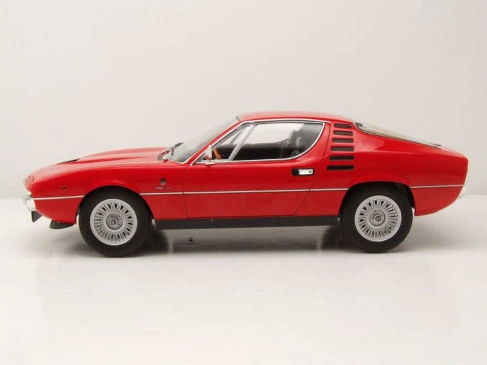 Alfa Romeo Montreal 1970 Rosso Modellino Auto 1:18 KK Scale - Immagine 3 di 4