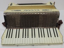Alvari  piano accordion | Thames Hospice