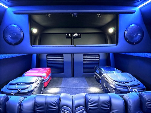 2024 Mercedes-Benz Sprinter 3500 15 Passenger Coach Road Liner 747 - Picture 28 of 39