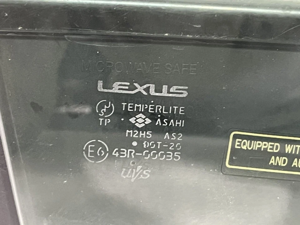 Lexus GS300 2001 lado del pasajero derecho puerta delantera ventana de vidrio Foto 2 de 4