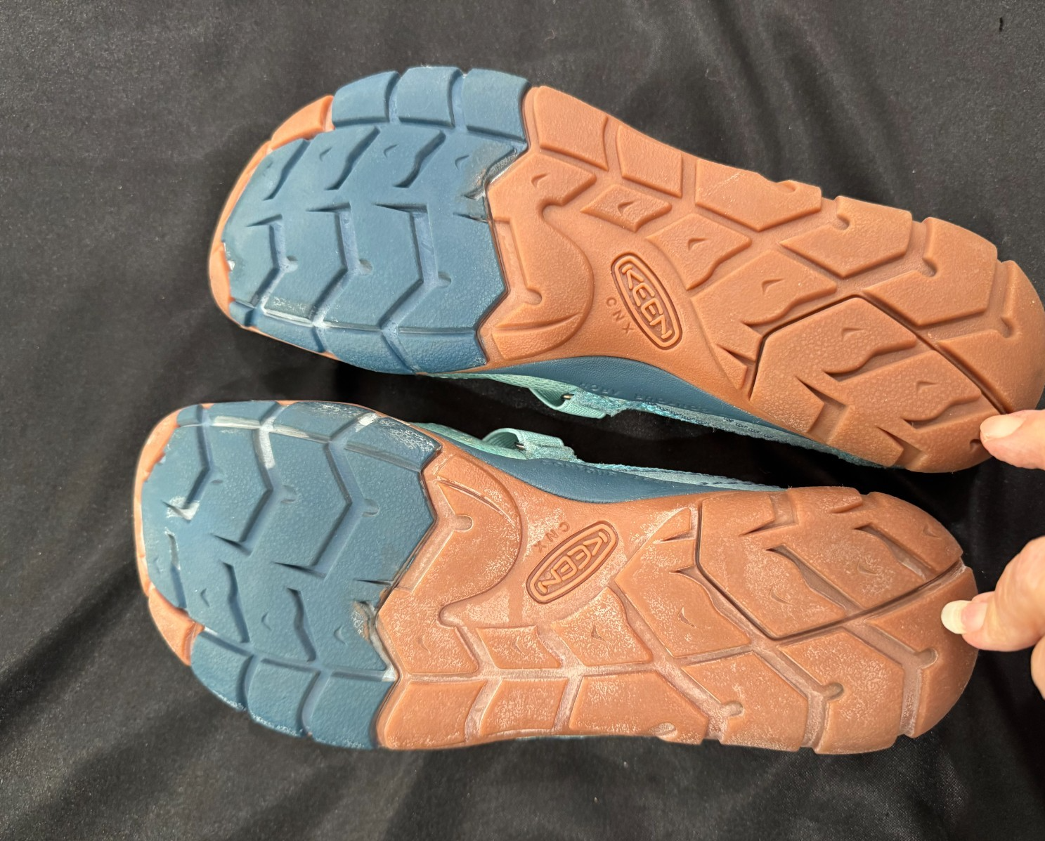 Scarpe da donna Keen Rivington CNX Criss Cross taglia 9 Corydalis blu escursionismo usate in ottime condizioni