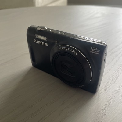 FUJIFILM 16309056 16 MEGAPIXEL FINEPIX T550 Camera Black