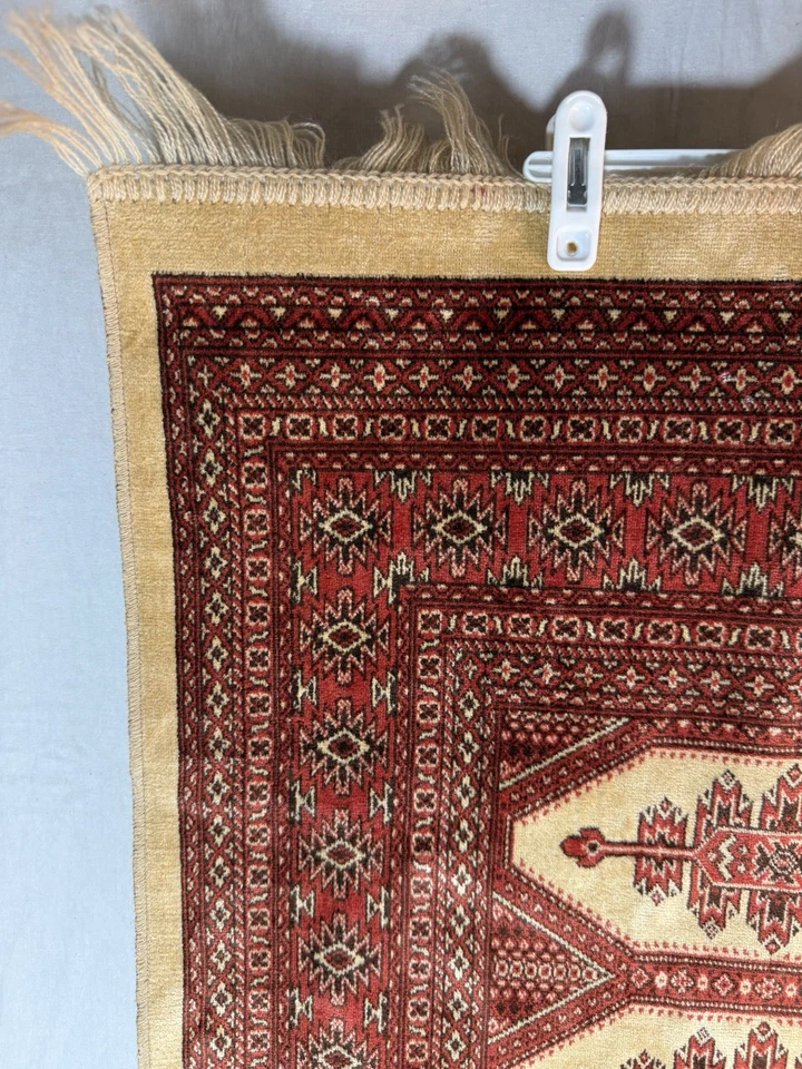 ALFOMBRA DE LANA VINTAGE TEJIDA A MANO ESTILO TURCO PATRÓN GEO TRIBAL ROJO CREMA 45"X26" Foto 4 de 4