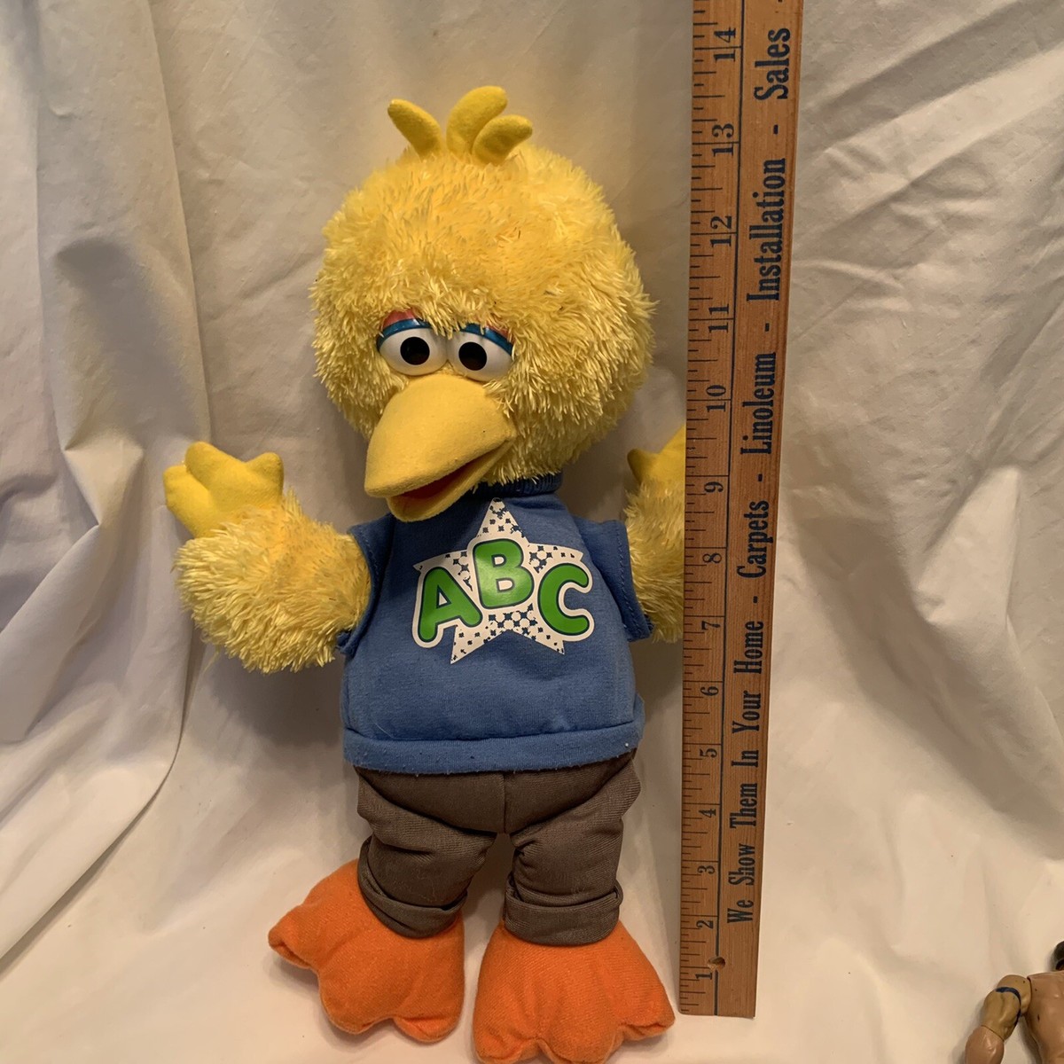 Hasbro Talking Sesame Street 13” Big Bird Yellow ABC Orange Feet