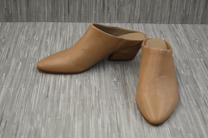 nine west city kisses mule