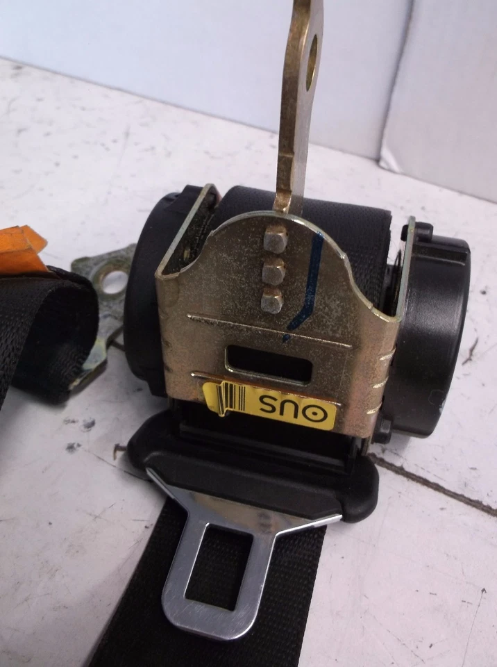 BMW 323i E46 1999-2001 cinturón trasero derecho pasajero negro OEM BS60931 Foto 2 de 4