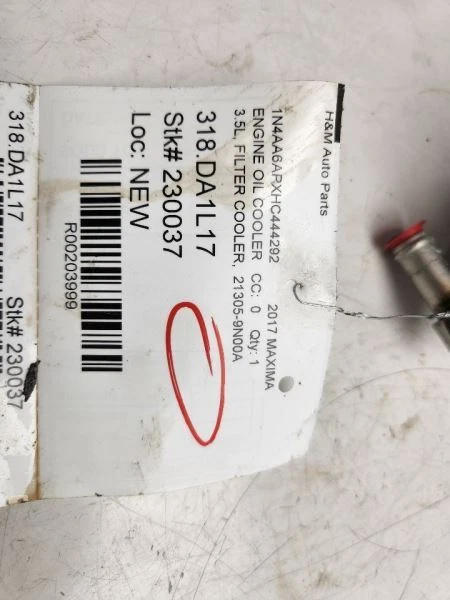 Enfriador de aceite de motor Nissan Máxima 2009-2023 OEM 21305-9N00A Foto 4 de 4