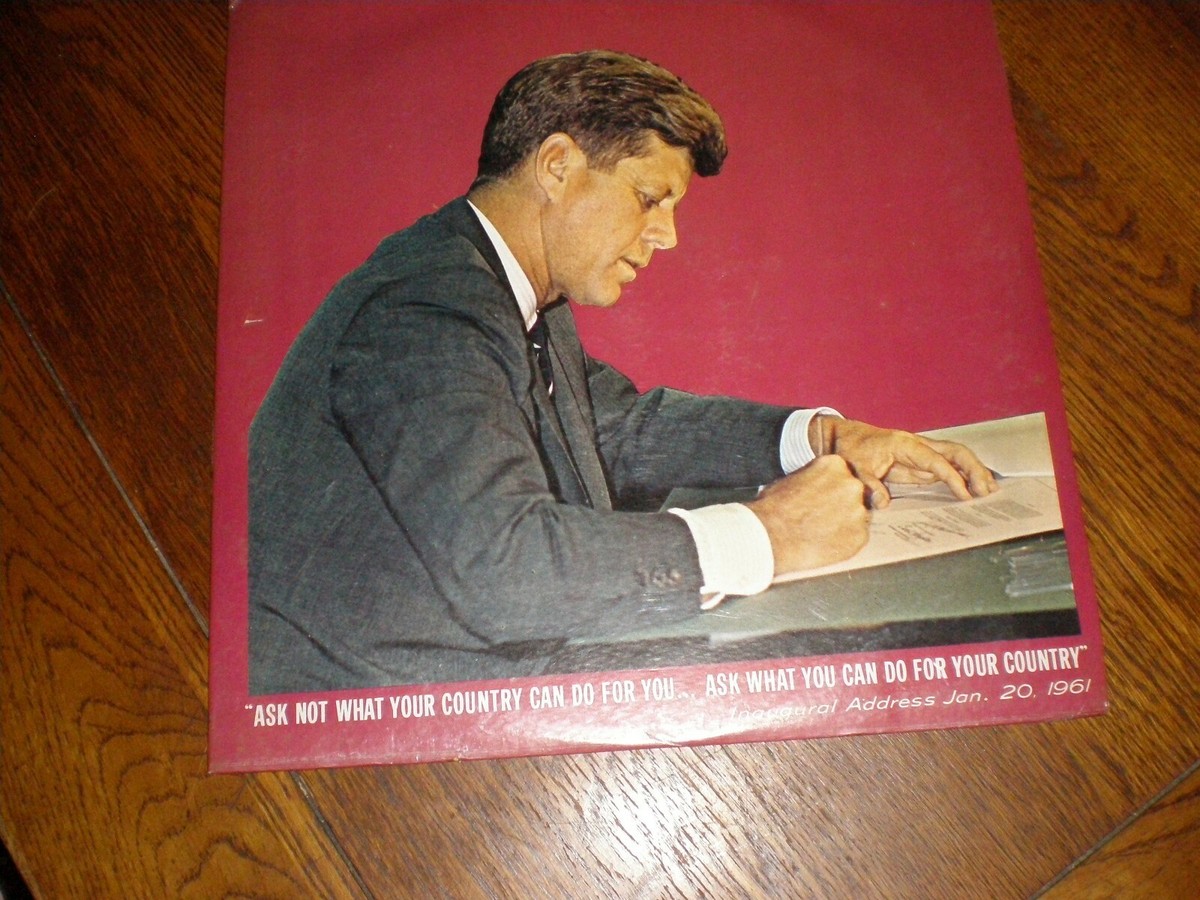 J.F. Kennedy元大統領のサイン入りの写真（左にある写真、他は参考） J.F. Kennedy元大統領のサイン入りの写真（左にある写真、他は参考）