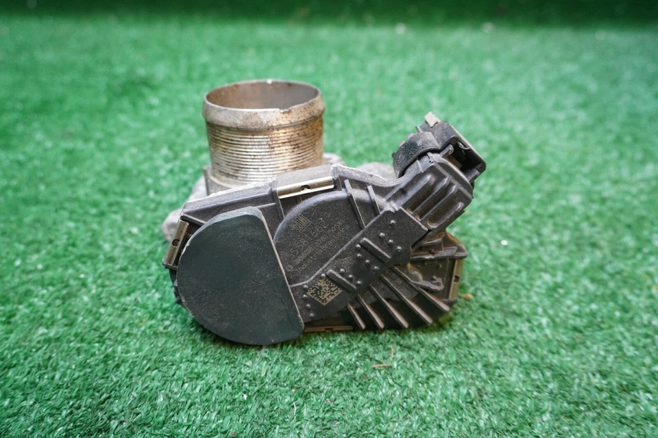 2015 BUICK ENCORE Throttle Body OEM 55581662 - Image 2 of 4