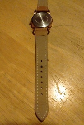 Montre Vintage Femme Rectangle Argentée - Cadran Argent, Bracelet Noir - Fonctionne Avec Pile Neuve