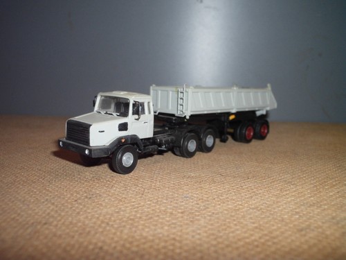 RENAULT MULDENKIPPER SATTELZUG RESIN PLASTIK MODELL 1:87 HO