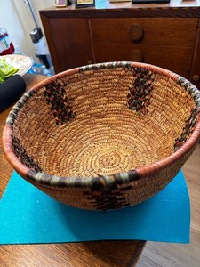 VINTAGE BASKET HAND WOVEN LARGE  5  1/2 X 10'' NIGERIAN