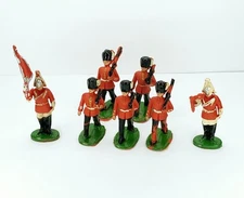 Vtg British Royal Guard Figurines Set