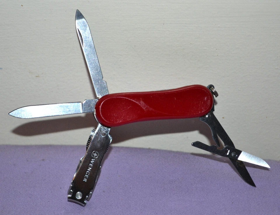 Wenger Swiss Army Nail Clipper, Scissors, Knife 65mm Multi-Tools -- Great - Image 2 of 4