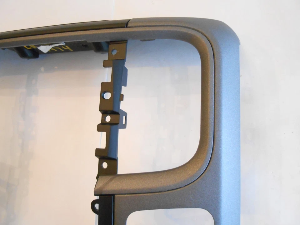 Radio bisel pila central, moldura ST, para asiento de banco Ram 1500 2500 3500 2013-2018 Foto 4 de 4