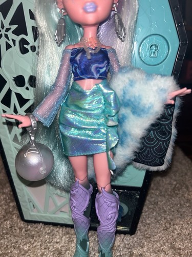 Skulltimate Secrets Lagoona - Picture 4 of 5