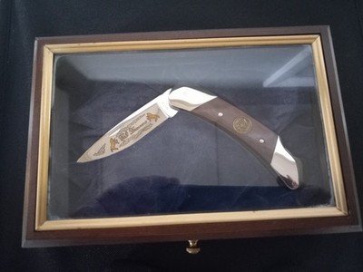 Colt Collectors Buck Knife in Display Case