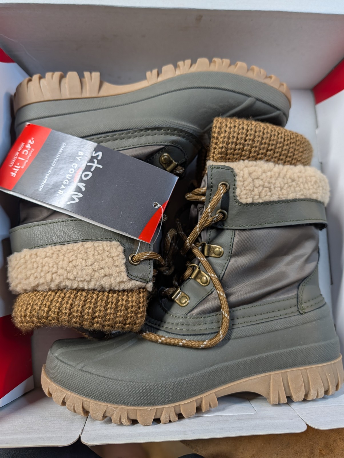 Storm By Cougar Women's waterproof Size 6 Green