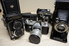 VINTAGE CAMERAS ... Lot of 8 ... Minolta, Kodak, Hexacon ... Plus Accessories