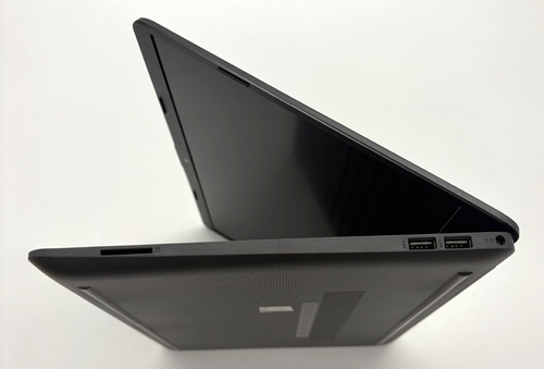 HP 250 G8 i5-1135G7 2.4GHz 16GB RAM 512GB M.2 Flaws (Cracks/hinge) W11 - Picture 8 of 13