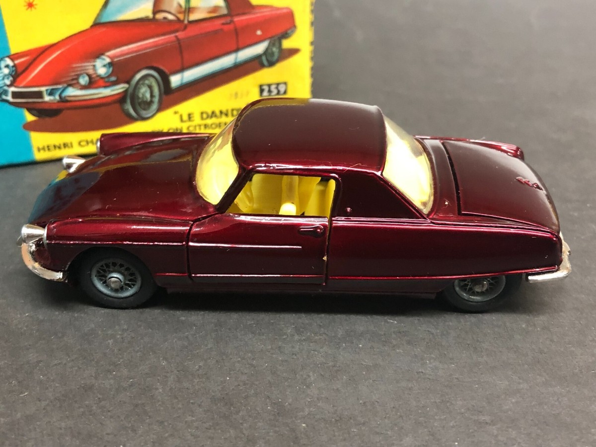 Corgi Toys 259 LE DANDY COUPE on CITROEN D.S. CHASIS in