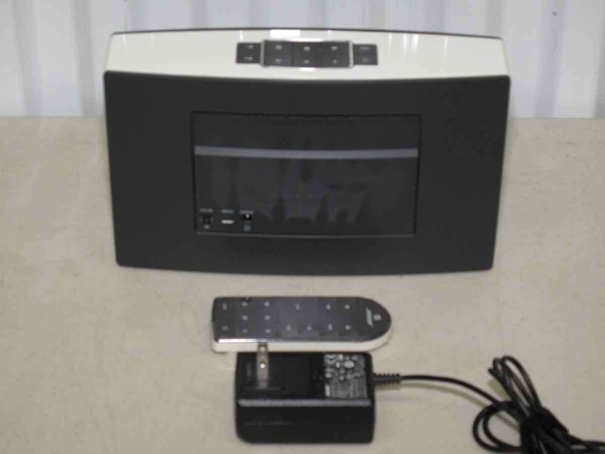 Bose SoundTouch Portable Wi-Fi Music System Model 412540 Bose SoundTouch Portable Wi-Fi Music System Model 412540