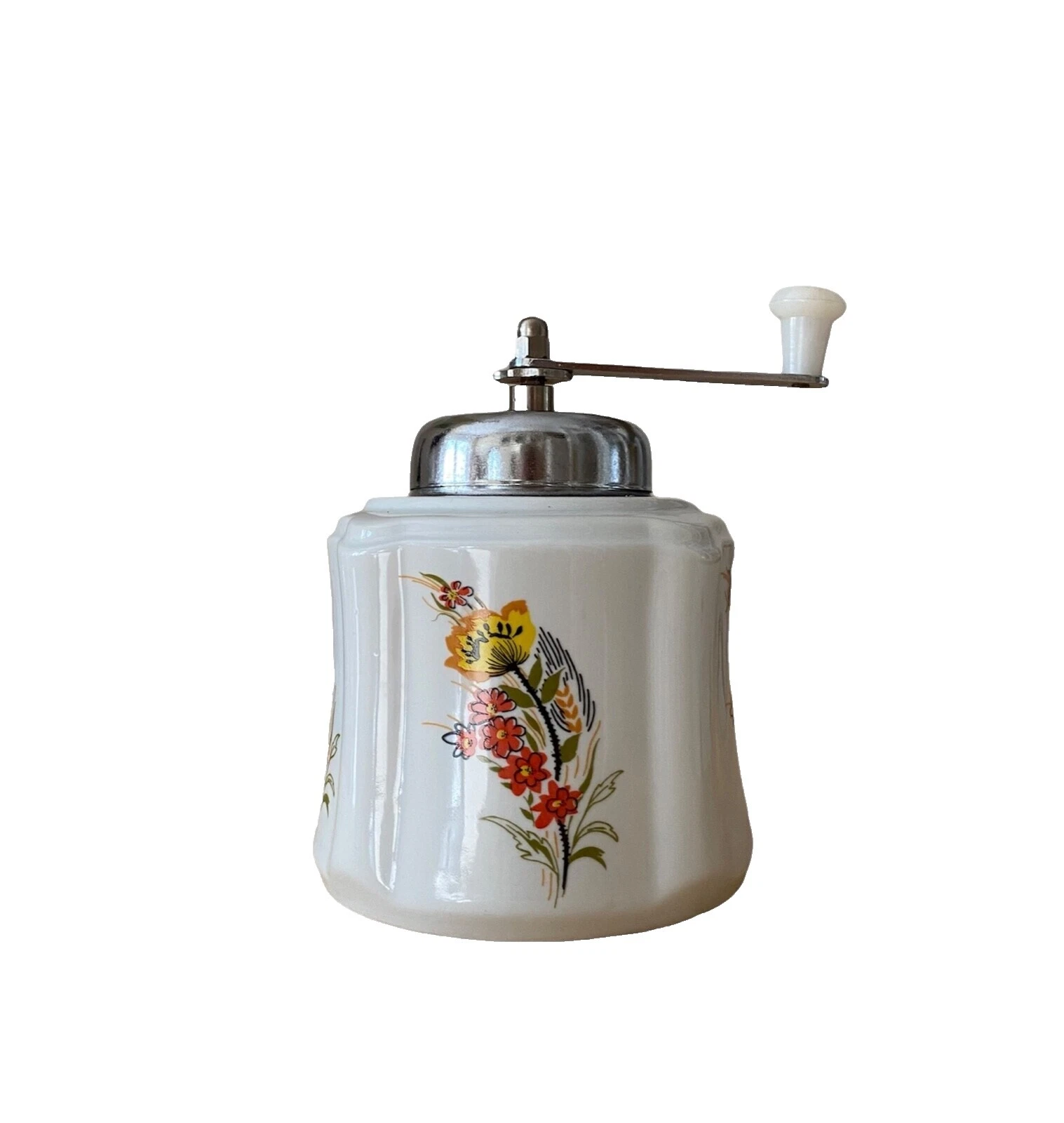 Kitchen Salt & Pepper Shakers & Mills