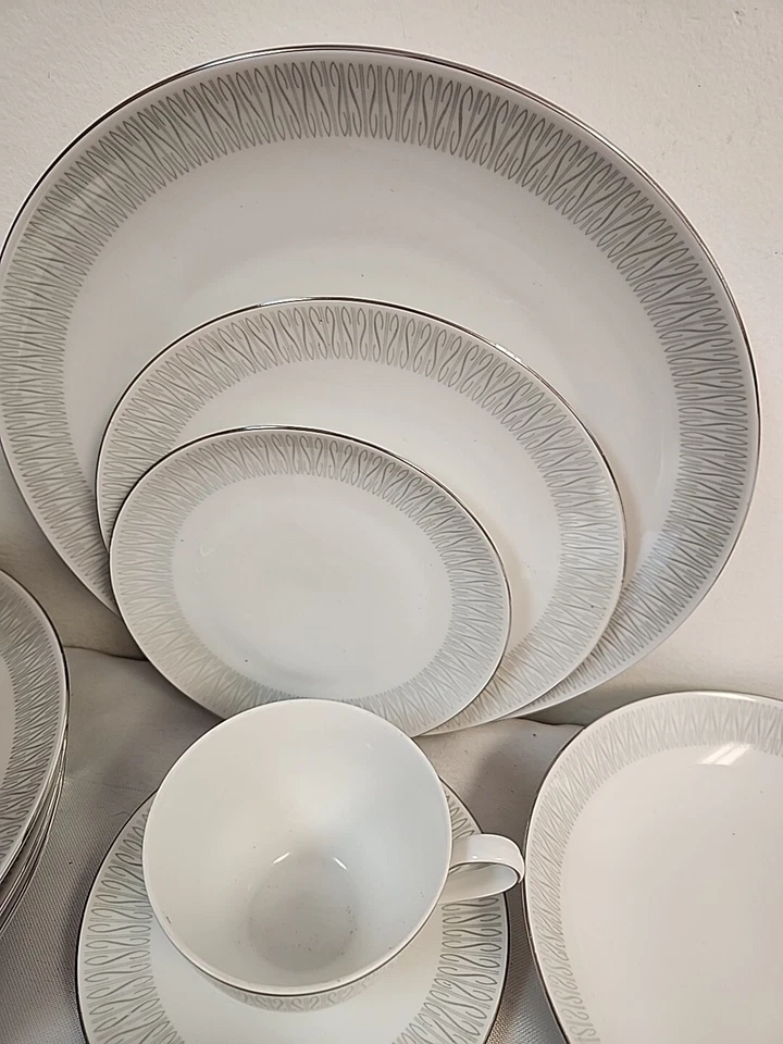 SELTMANN WEIDEN BAVIERA ALEMANIA BLANCO LIANA GRIS GEOMÉTRICO 24 PIEZAS SERVICIO 4 Foto 2 de 4