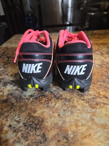 Nike Fastflex Hyperdiamond 6.5 Pink Softball Cleats, Softball,  Pink - Picture 2 of 9