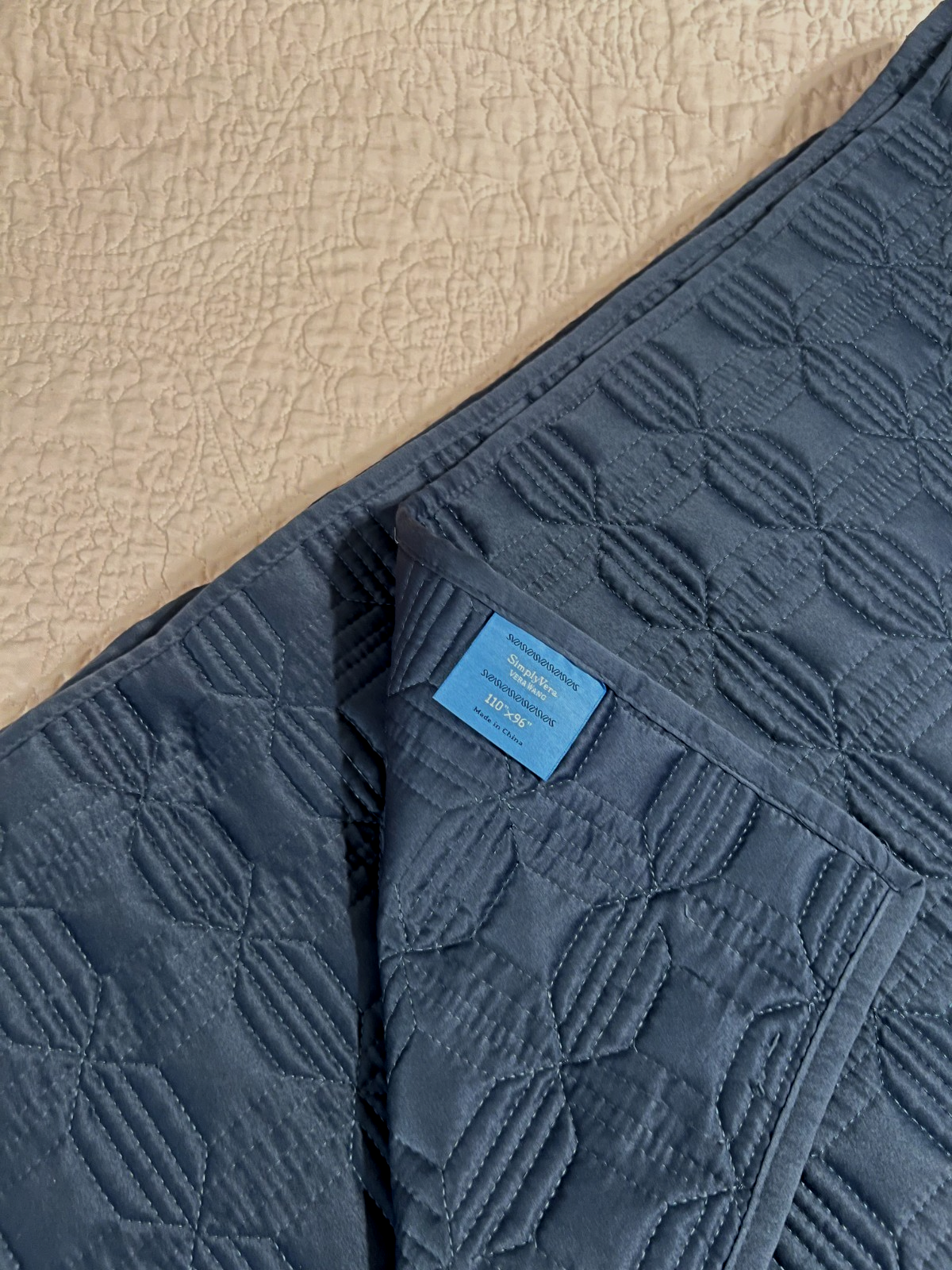 Vera Wang Dimensional Navy King Coverlet | eBay