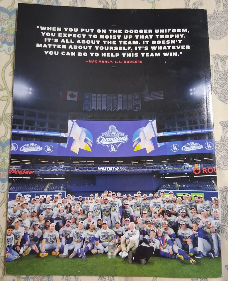 Los Angeles Times DODGERS 2024 CAMPEONES DE LA SERIE MUNDIAL EDICIÓN CONMEMORATIVA Foto 2 de 2