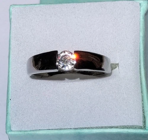 Vintage Handmade Silver Ring with Tasmanian White Topaz Size Q (18.19 mm) 3.6 g