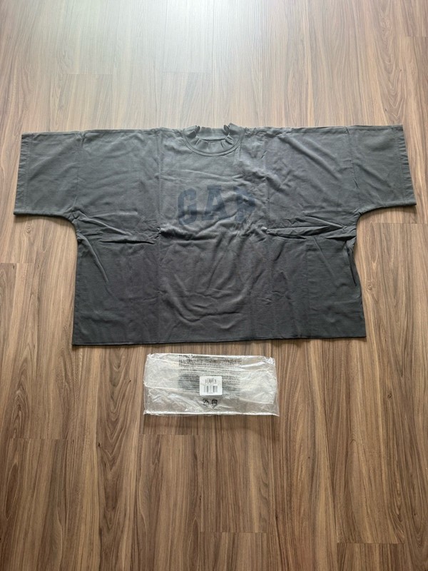 Yeezy Gap Balenciaga 78 Crop Dove Tee Black Size 2XL
