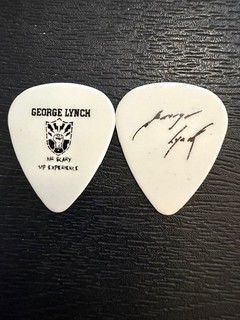 GEORGE LYNCH / DOKKEN / LYNCH MOB / TOUR GUITAR PICK