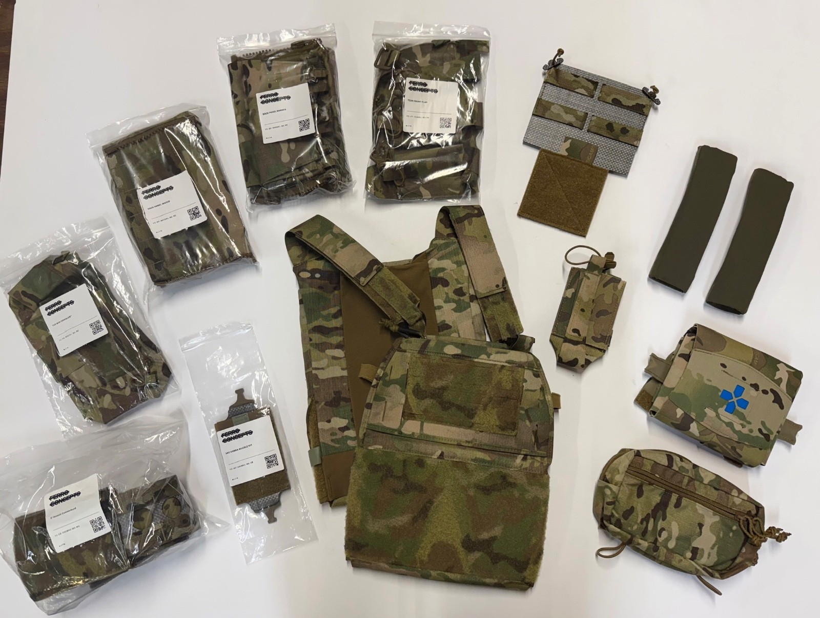 NEW Ferro Concepts FCPC V5 Plate Carrier Multicam Medium w/ Extra Pouchs