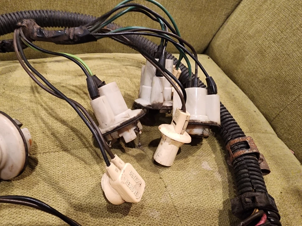 1982-1984 Buick Regal седан задний фонарь жгут проводов жгут проводов OEM РЕДКАЯ!! - Изображение 3 из 4