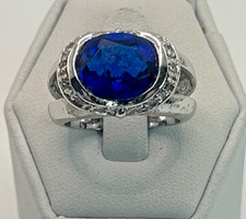STUNNING .925 Vintage Sterling Silver Estate Ring Size 7 with Blue Stone