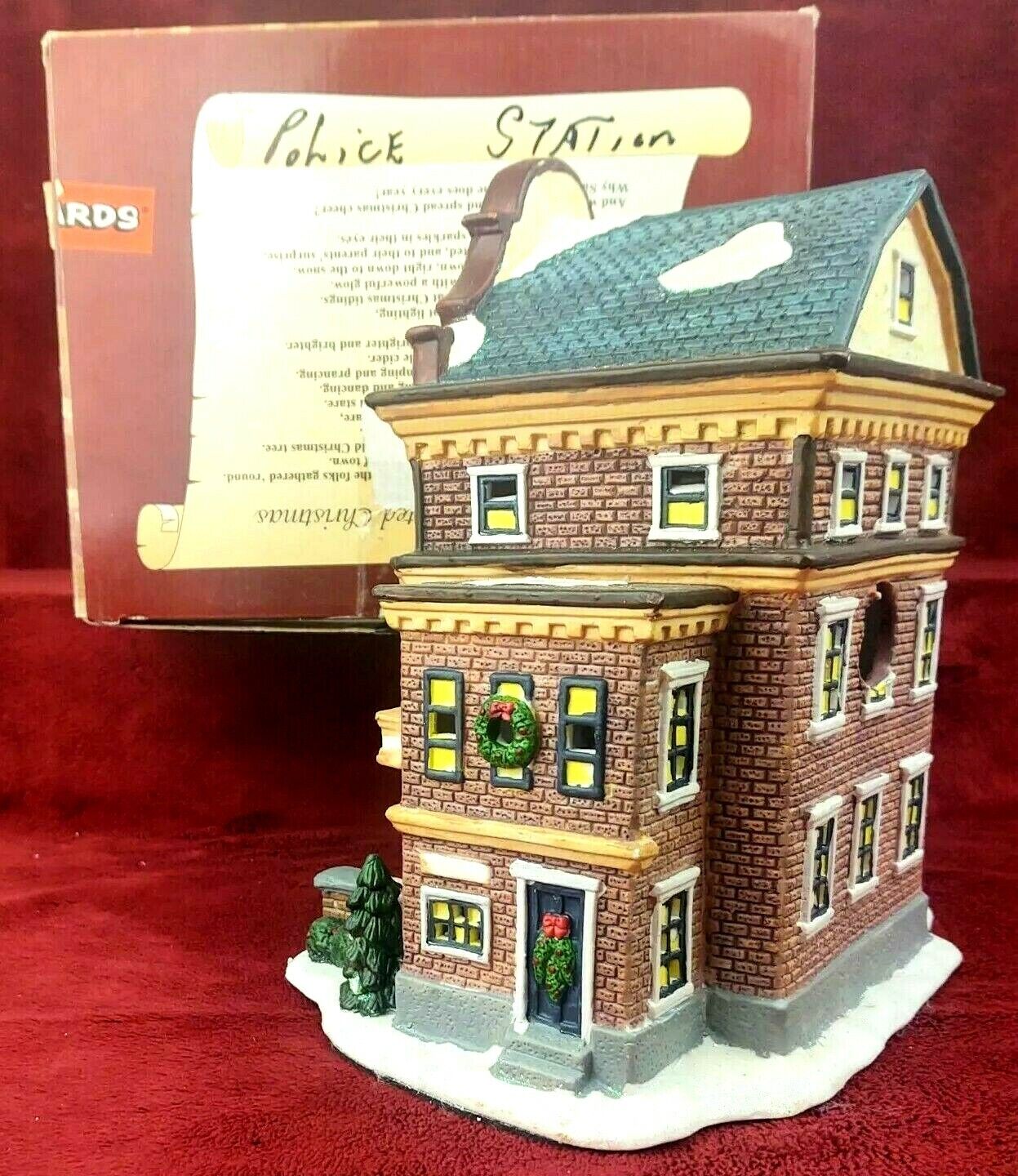 Lemax Enchanted Forest Police Station 2002  Porcelain Lighted Glass Window House Bardzo popularne